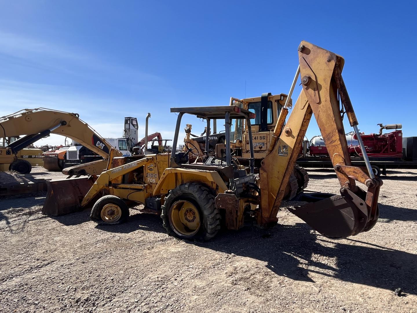 ./imagenes/INVOICE/2019/17348/RETROEXCAVADORA JOHN DEERE 210C (6).JPG